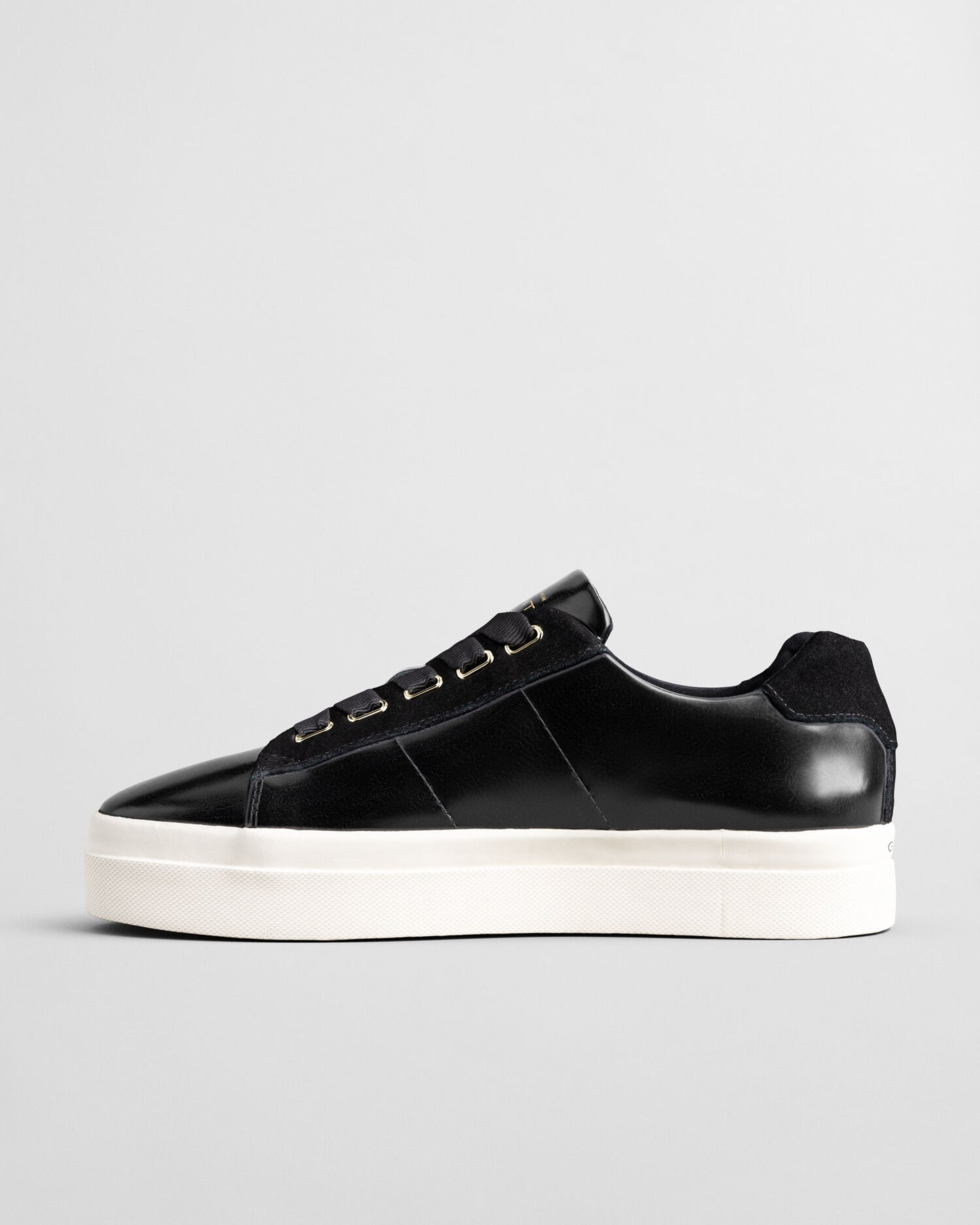 Avona Naplack Leather Sneakers